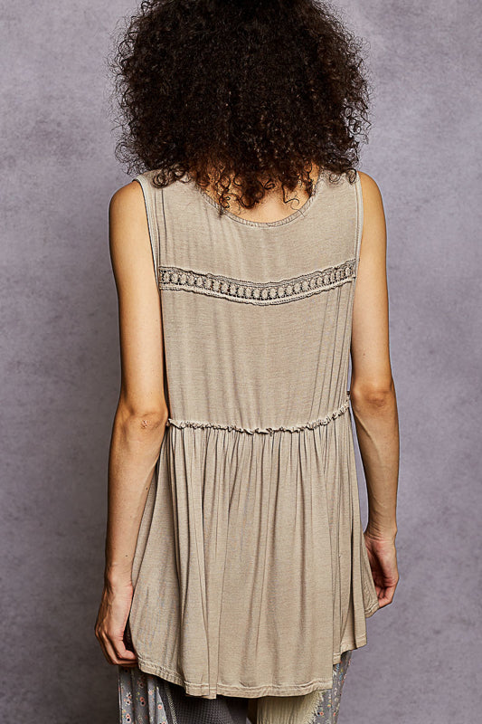 relaxed babydoll fit with low V neckline, sleeveless, layers of see through lace trim detailing on the bust and back yoke, baby ruffle detailing on the bust with raw edge and finished with flowy bottom with clean hem.