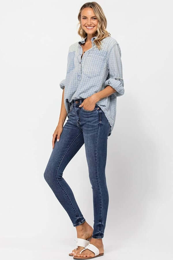 Judy Blue "Jackie" Mid Rise Skinny