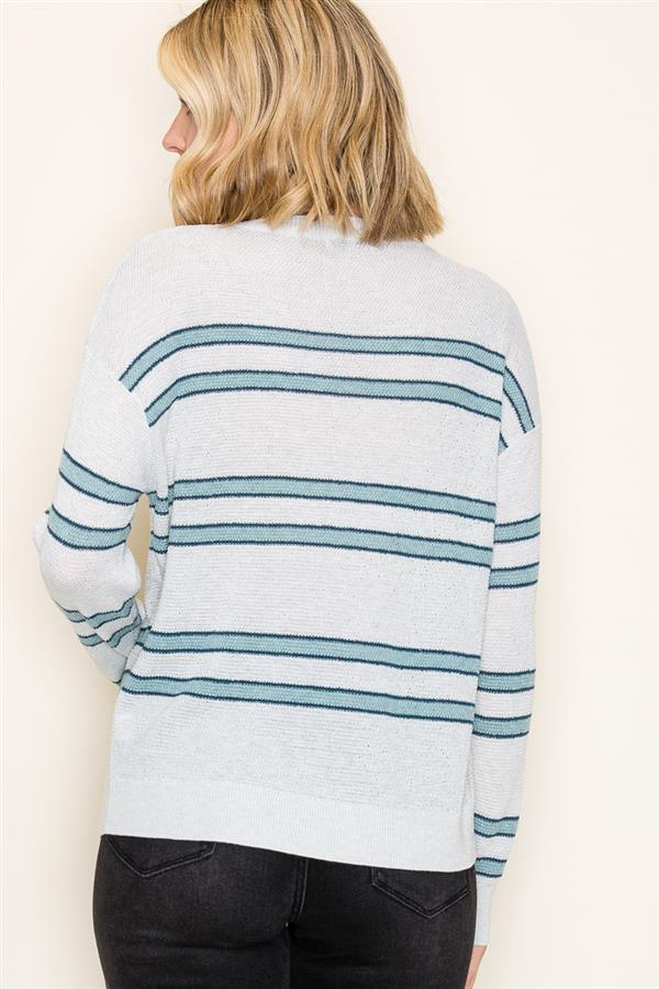 silver crew neck sweater with blue stripes