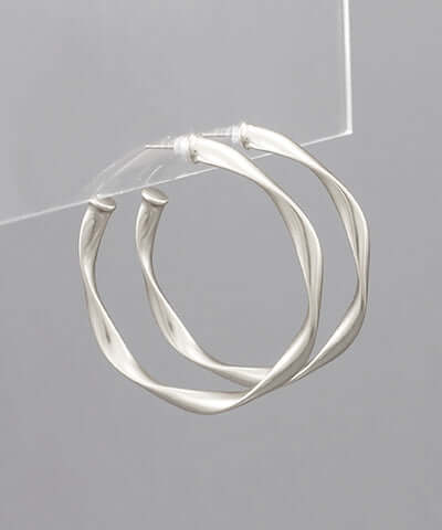 Twisted Open Hoop