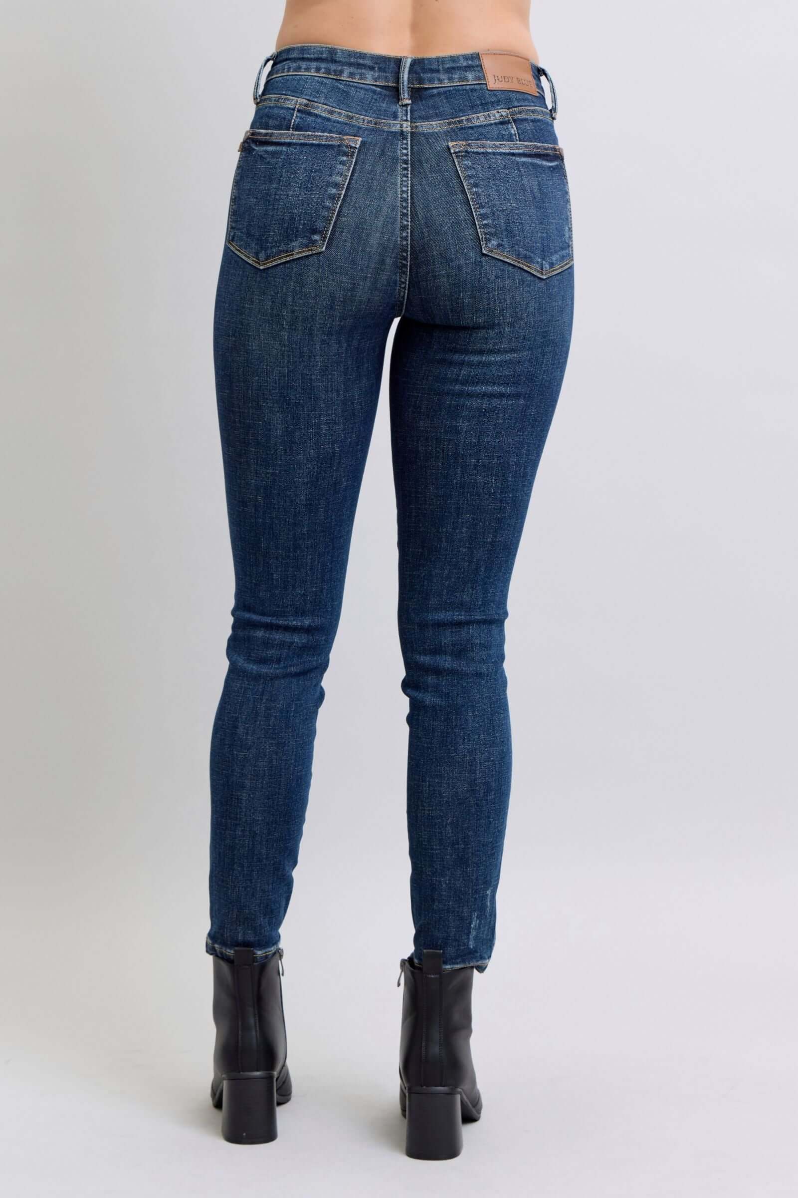 Judy Blue "Alexis" Mid Rise Tummy Control Vintage Wash Skinny