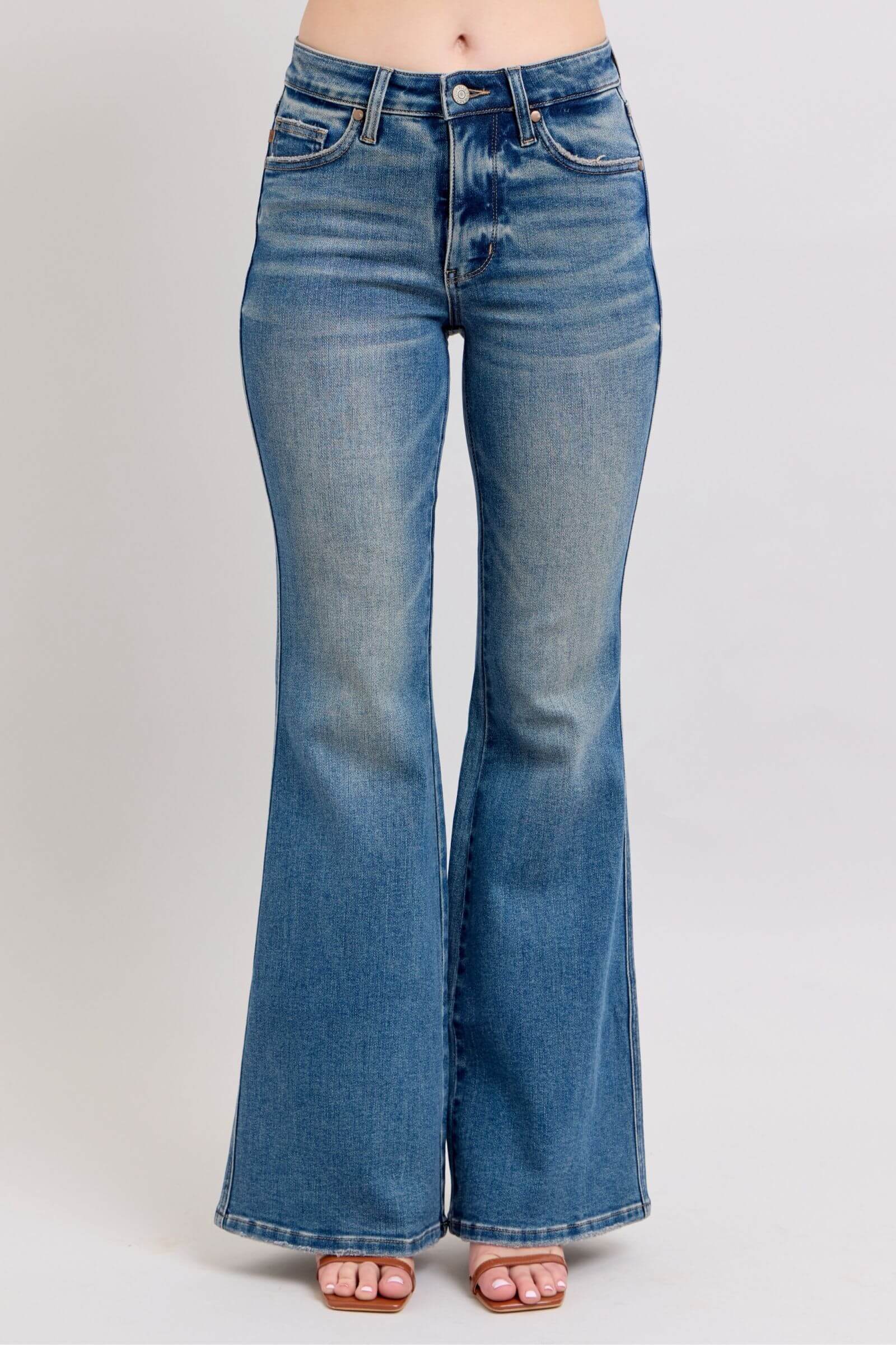 Judy Blue "Zoey" Mid Rise Tummy Control Vintage Wash Shield Pocket Flare Jean