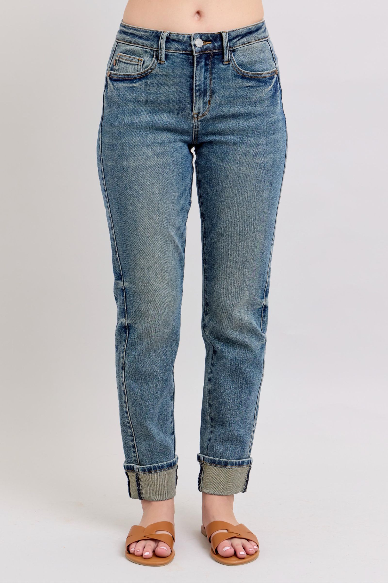 Judy Blue "Riley" Vintage Wash Cuffed Boyfriend Jean