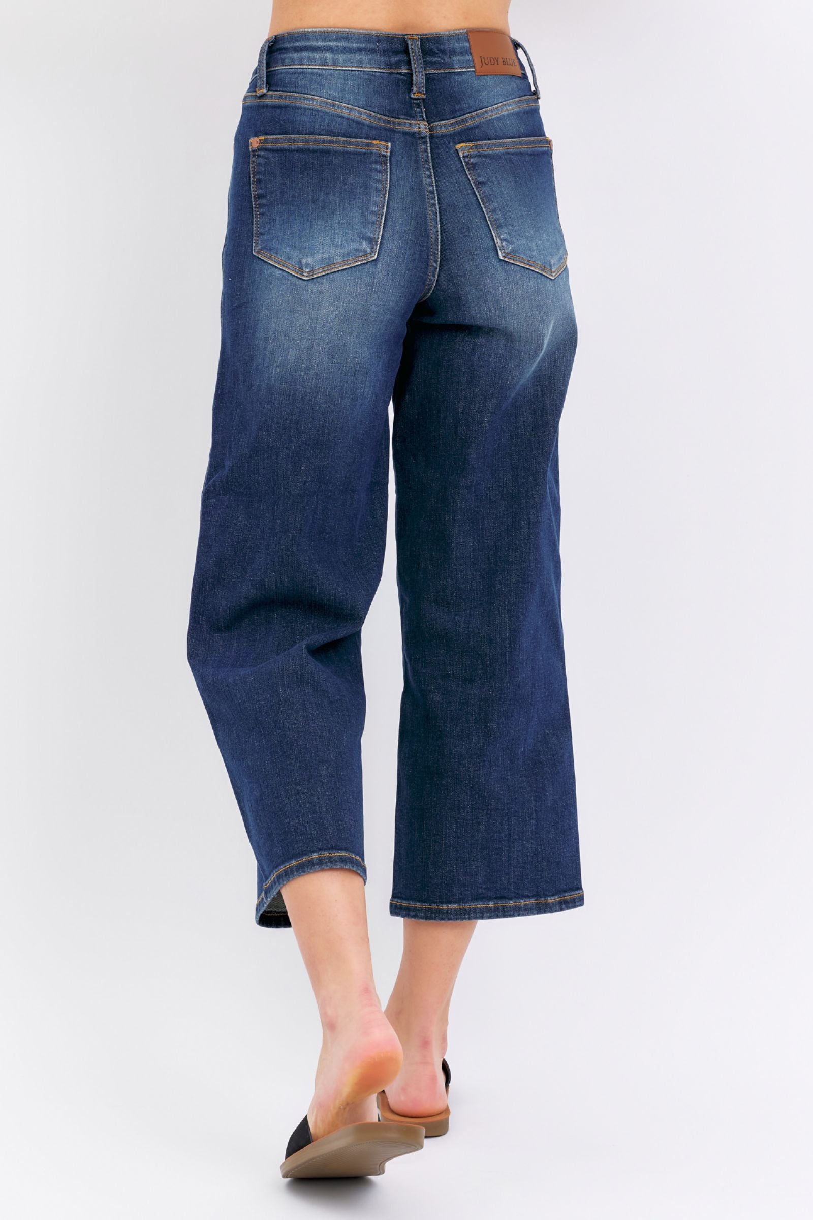 Judy Blue "Harper" Cropped Wide Leg Jean back pocket