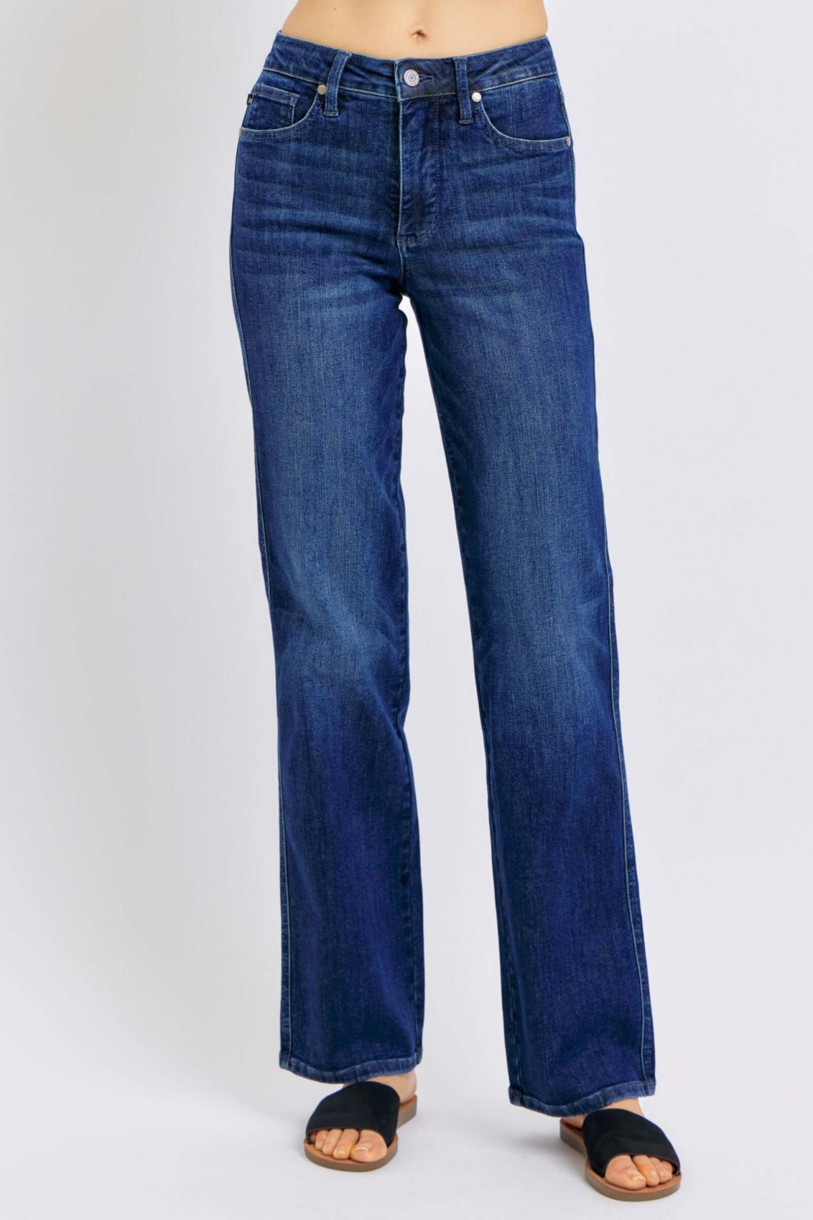 Judy Blue Mid Rise Tummy Control Straight Jeans