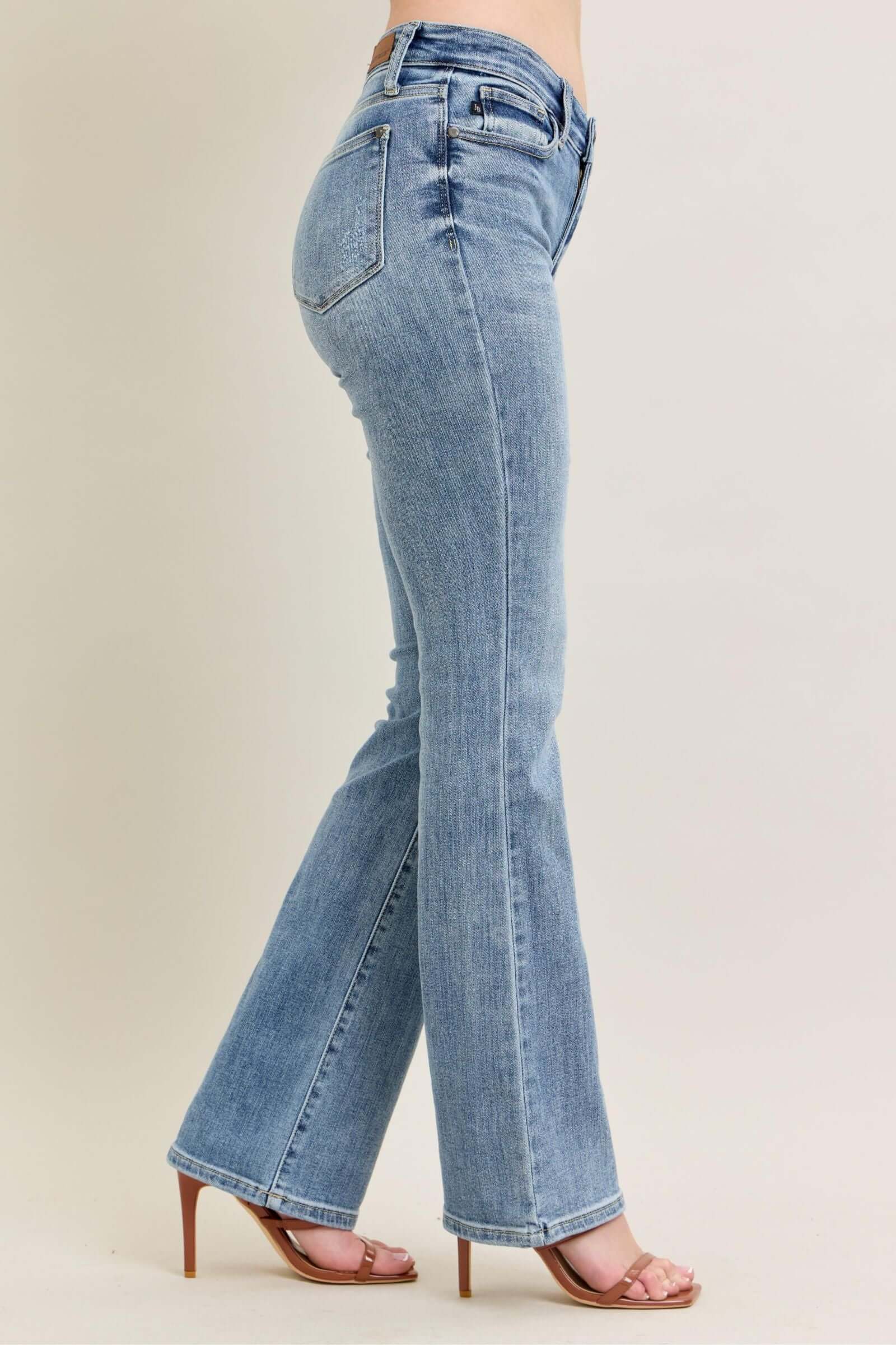 Judy Blue “Regan” Mid Rise Bootcut Jean