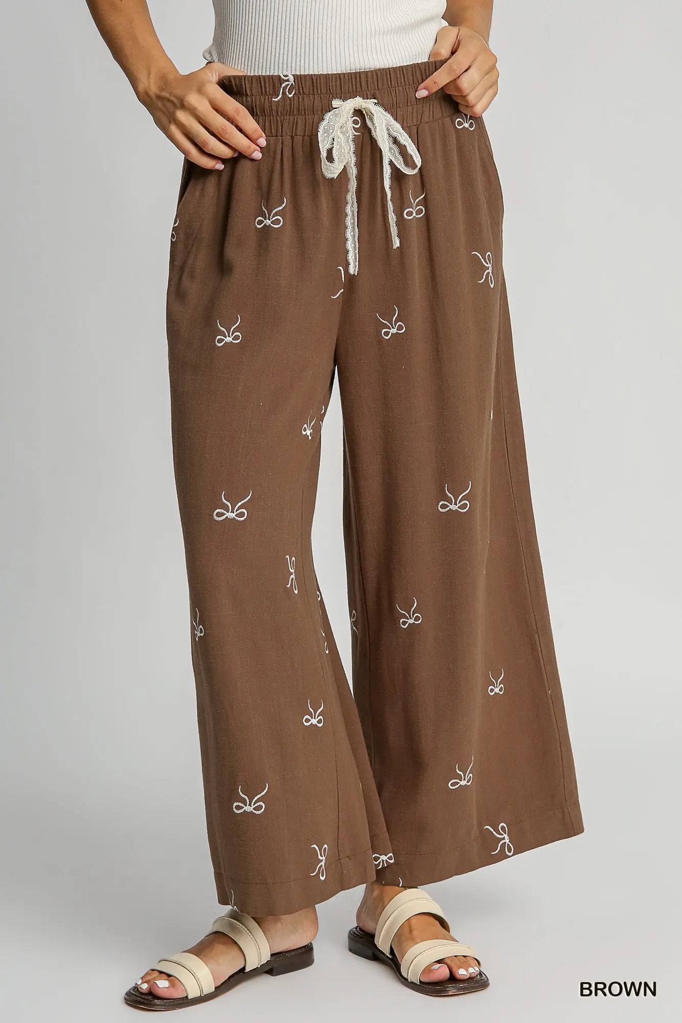 brown linen pull on pants with bows