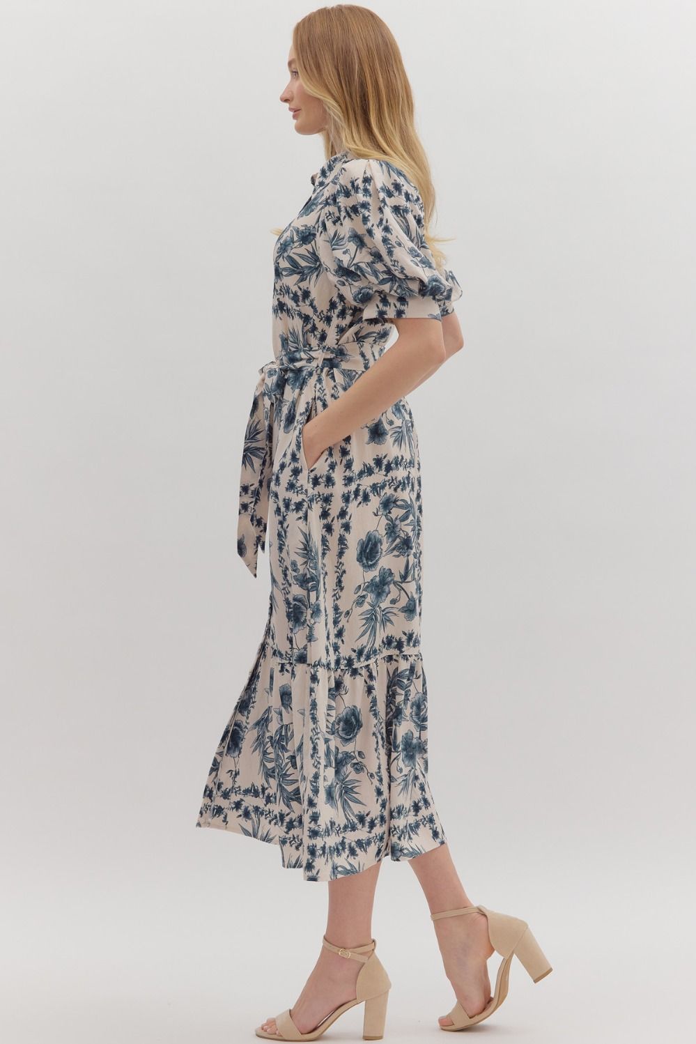 blue and white floral puff sleeve midi dress