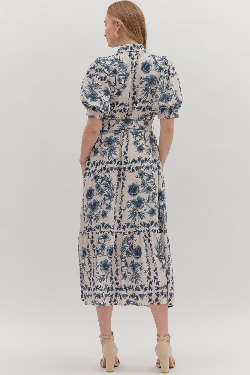 blue and white floral puff sleeve midi dress