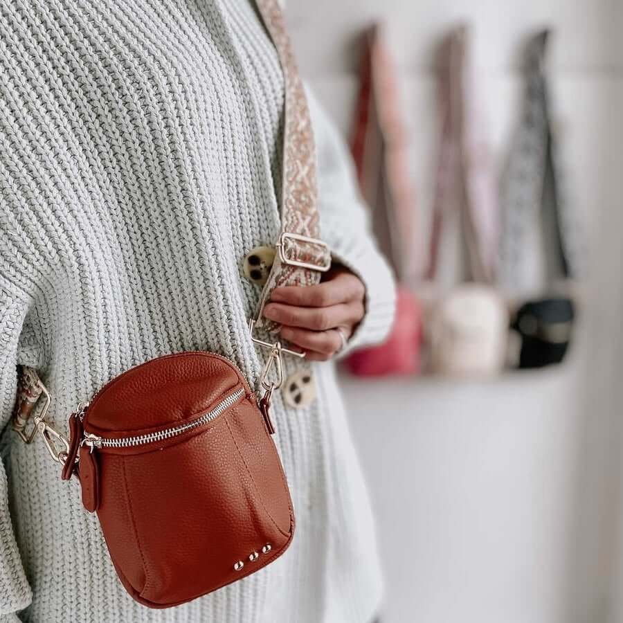 Ellie Crossbody Brown