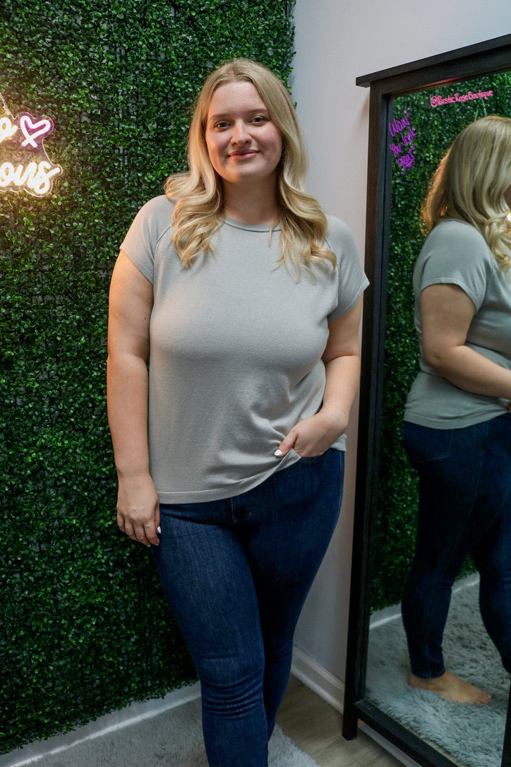 The Laid-Back Luxe Pullover