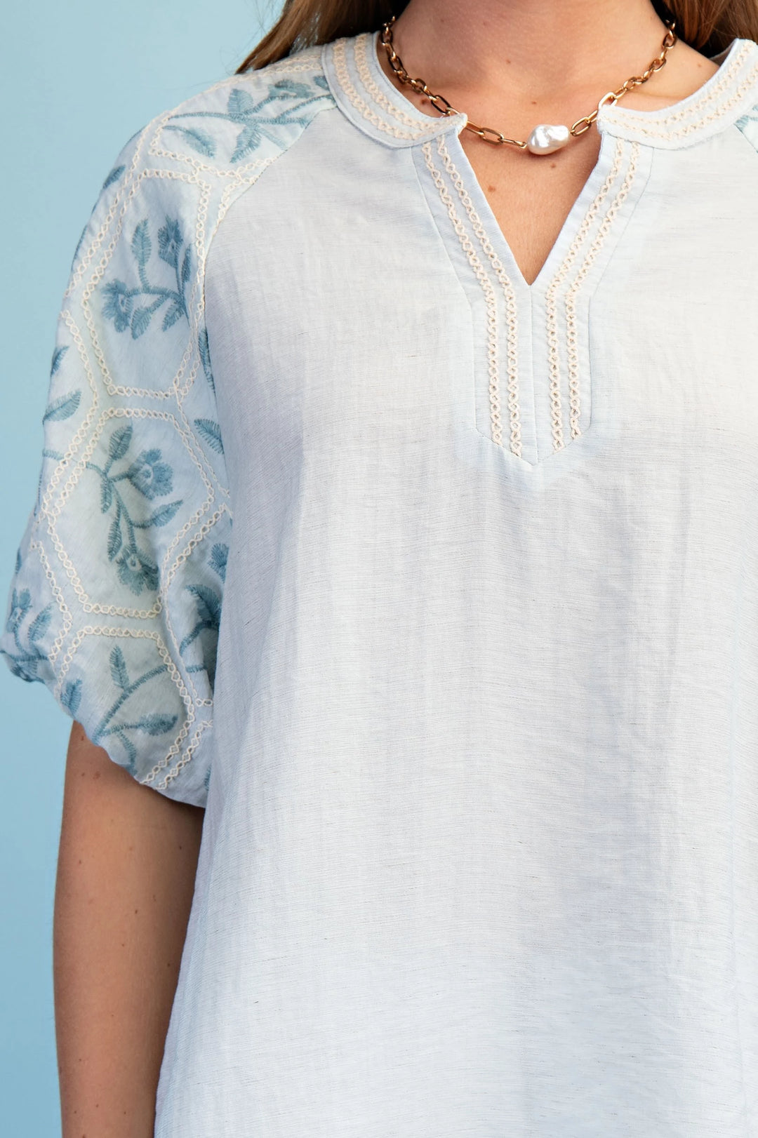 Lightweight Blouse with Embroidered Short Puff Sleeves