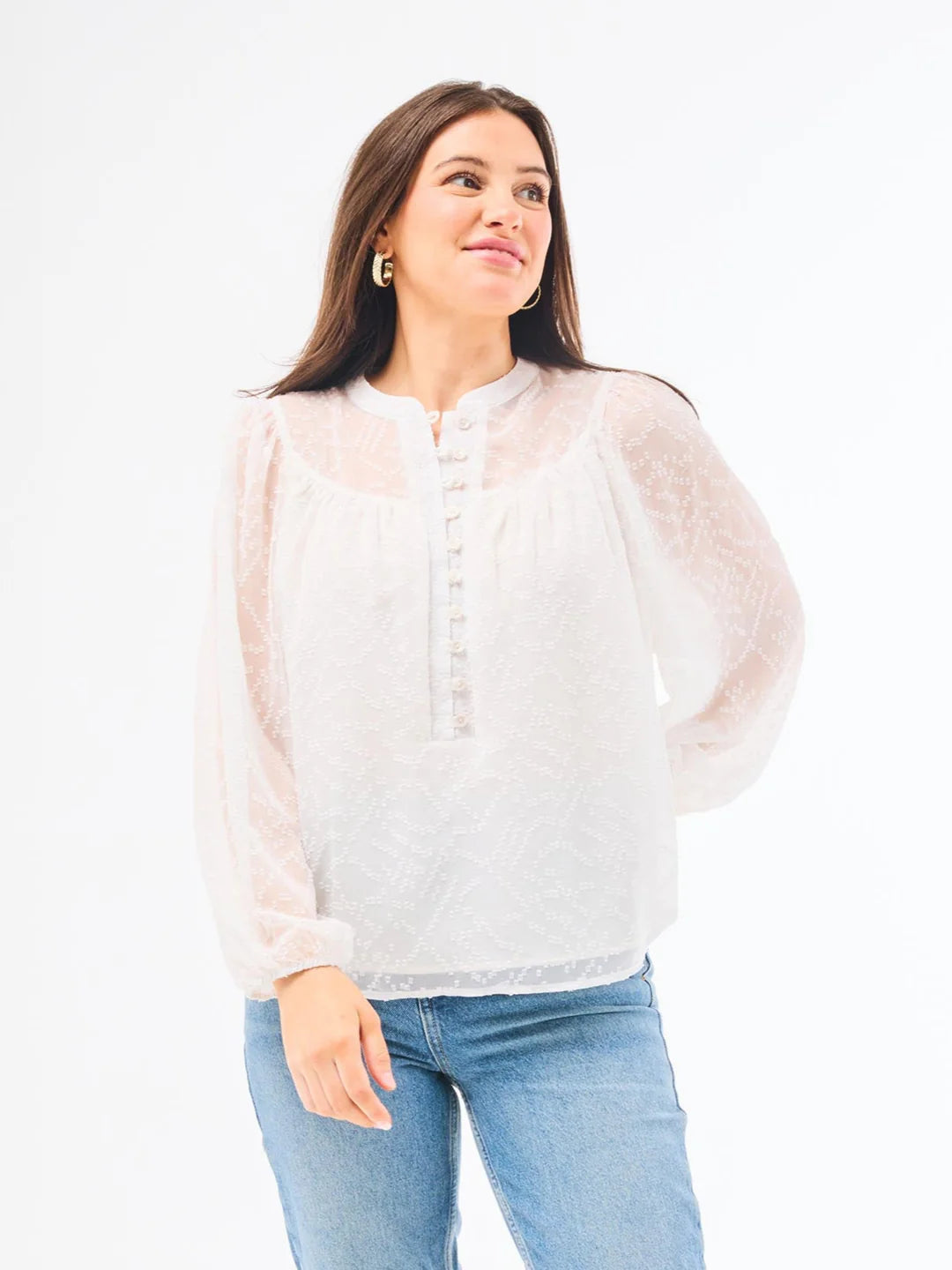 white blouse with lace longsleeves