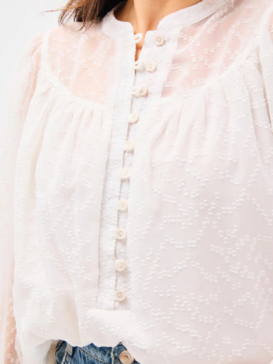 white blouse with lace longsleeves