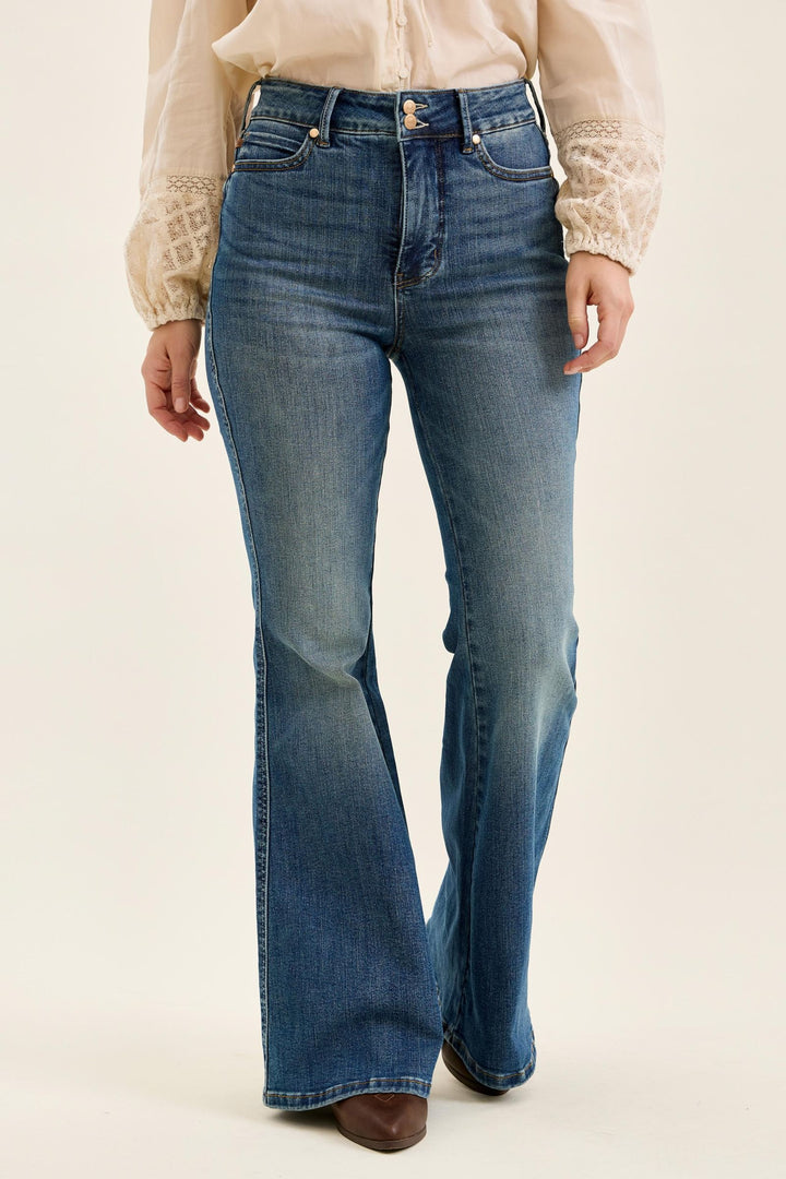 Judy Blue "Jaqueline" Flare Double Button and Shield Pkt. Jean