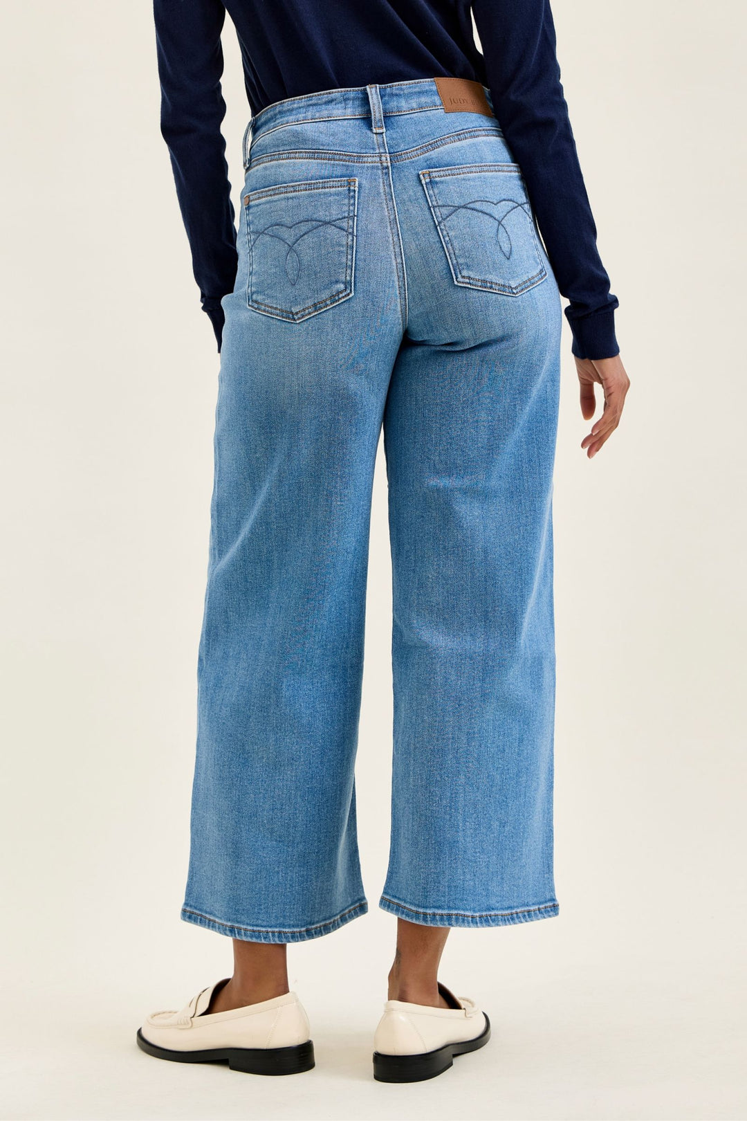 Judy Blue Mid RIse Claudia Ankle Wide Medium Wash Ease Blue