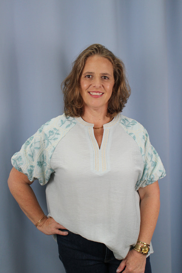 Lightweight Blouse with Embroidered Short Puff Sleeves