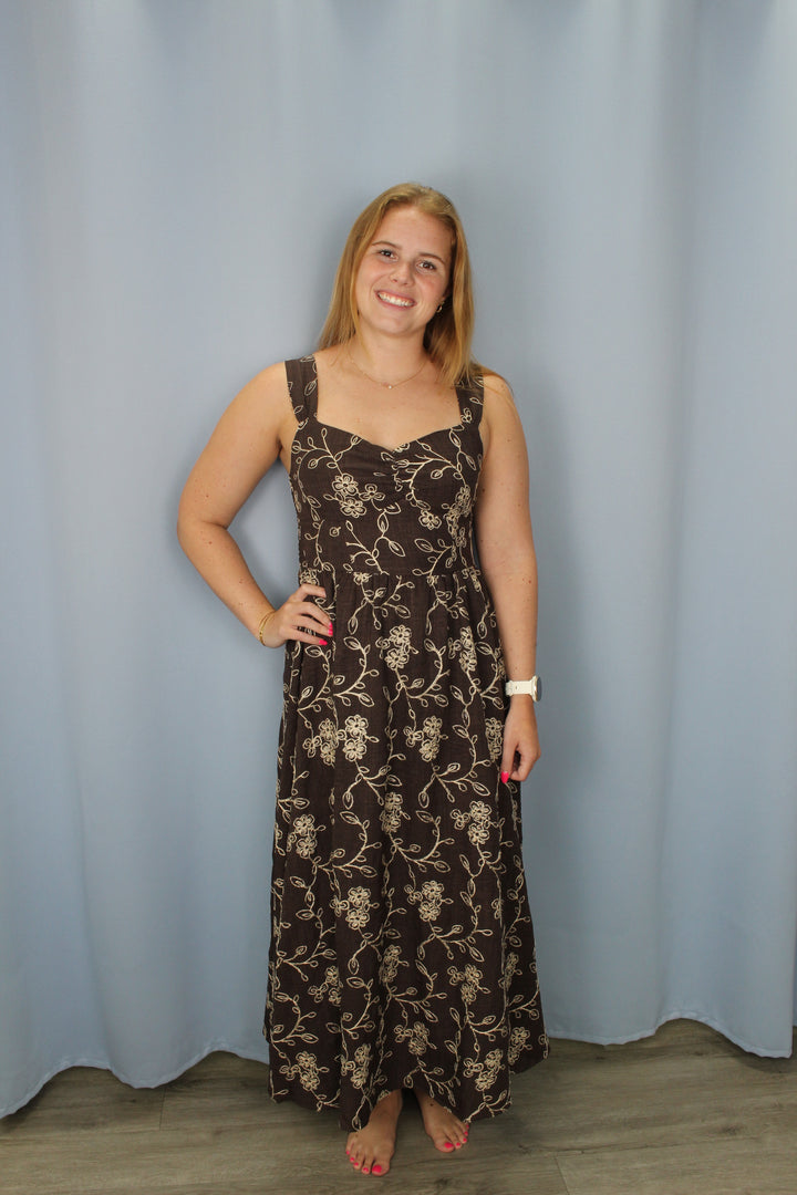 Embroidered Floral Sweetheart Dress