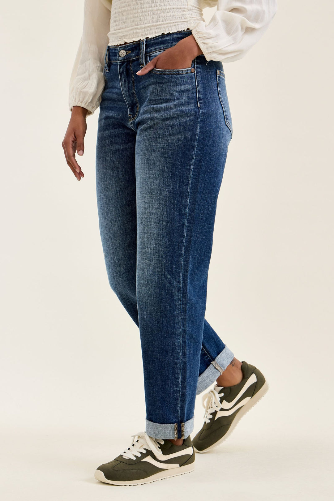 Judy Blue Mid Rise Billie Boyfriend Jean