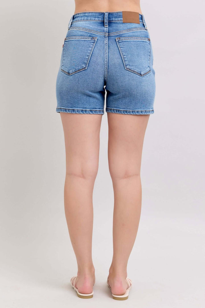 Judy Blue "Quinn" 2-Button Mid Length Dad Short Back pocket 