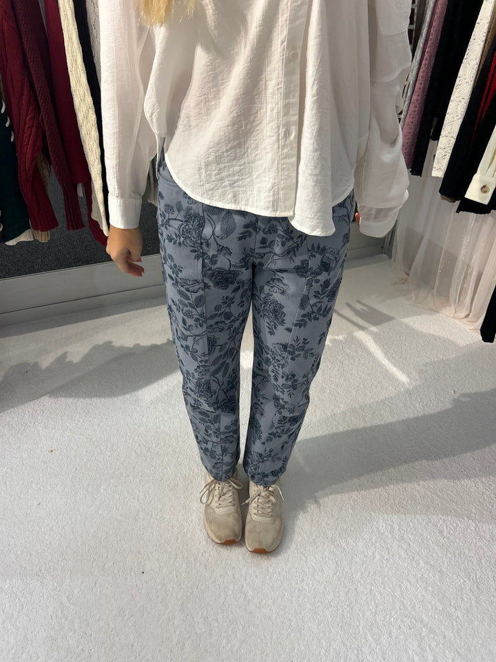 blue floral pants 