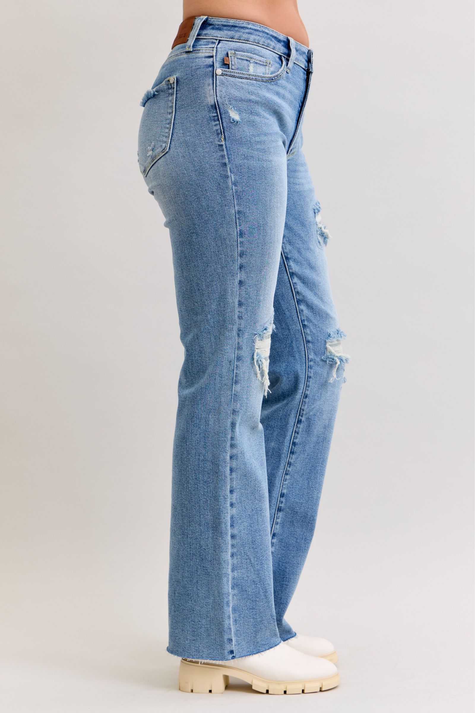 Judy Blue Mid Rise 90's Straight Jean Distressed