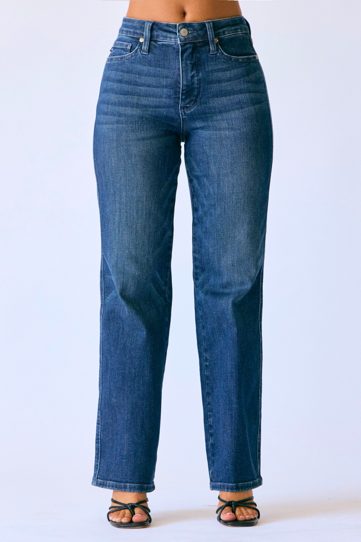 Petite Straight – Tummy Control Classic Jean