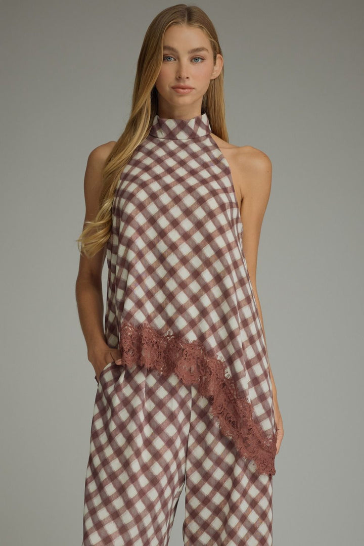 Plaid Sleeveless Entro Top
